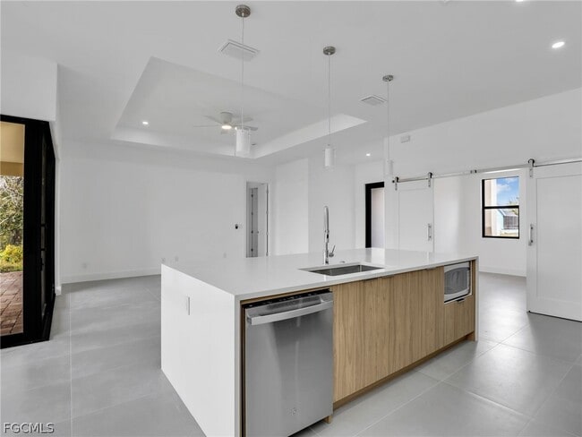 Building Photo - 6191 Kambach St