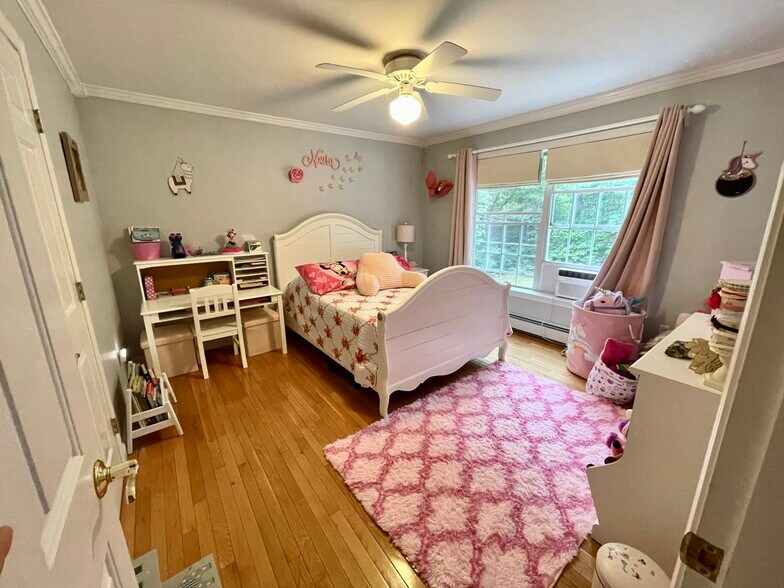 Building Photo - 125 Ridgeview Dr