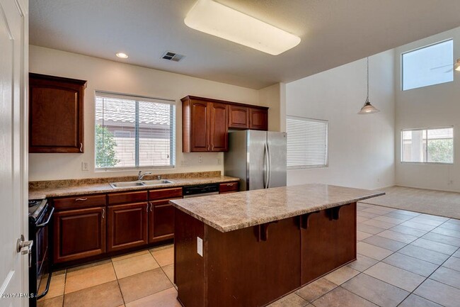 Building Photo - Gorgeous 4 Bed Home in Phoenix AZ in Roger...