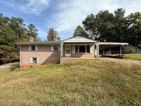 Building Photo - 4 Bedroom/2 Bath Home for Rent