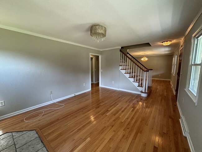 Building Photo - 65 Lancaster Dr