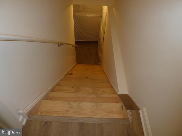 Building Photo - 860 Champions Dr