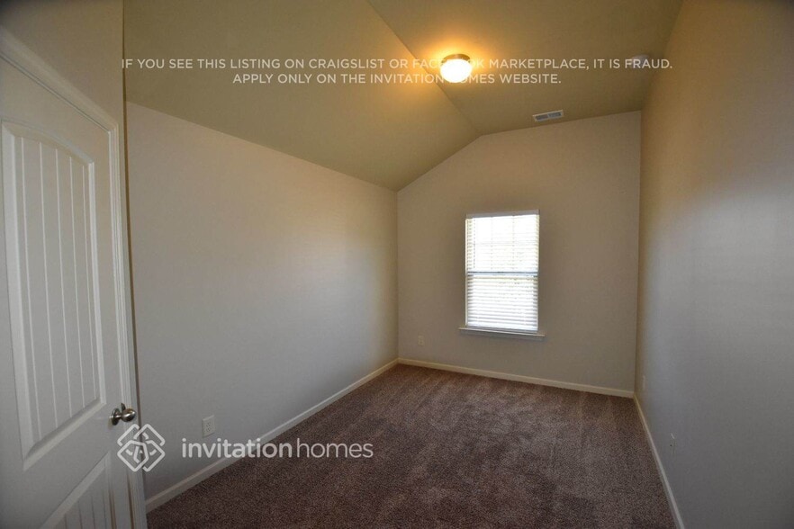 Building Photo - 224 Sableshire Way