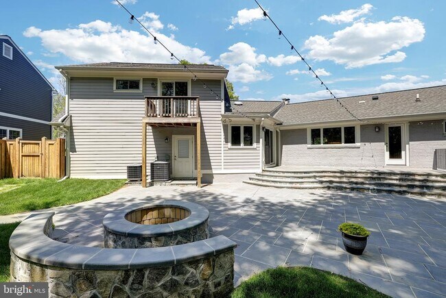 Building Photo - 5400 Williamsburg Blvd