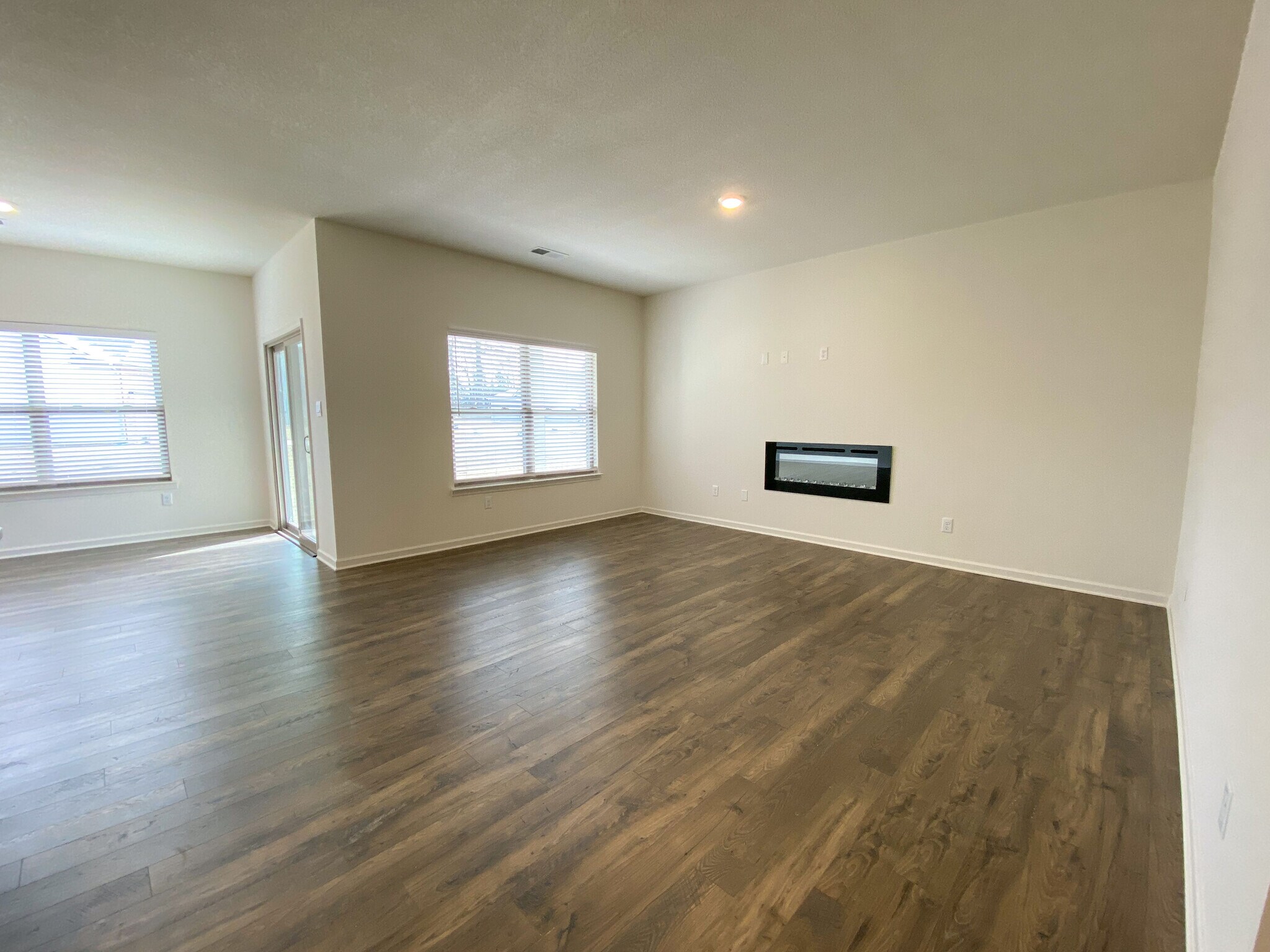 Building Photo - 20 Witherspoon Dr