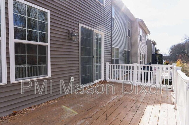 Building Photo - 9105 Fox Stream Way