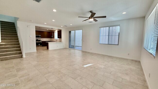 Building Photo - 9741 W Catalina Dr