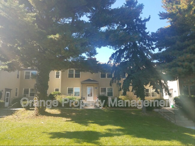 Building Photo - 820 N 46th St