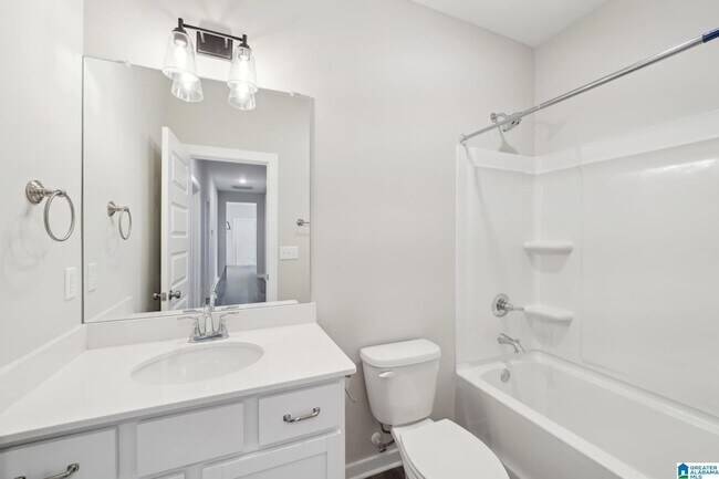 Building Photo - 439 Troubadour Ln