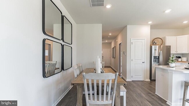 Building Photo - 201 Mazzeo Dr