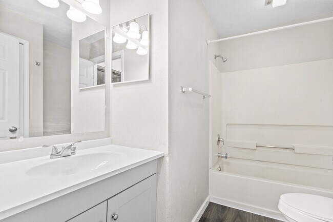 Building Photo - 2108 Stirrup Ln