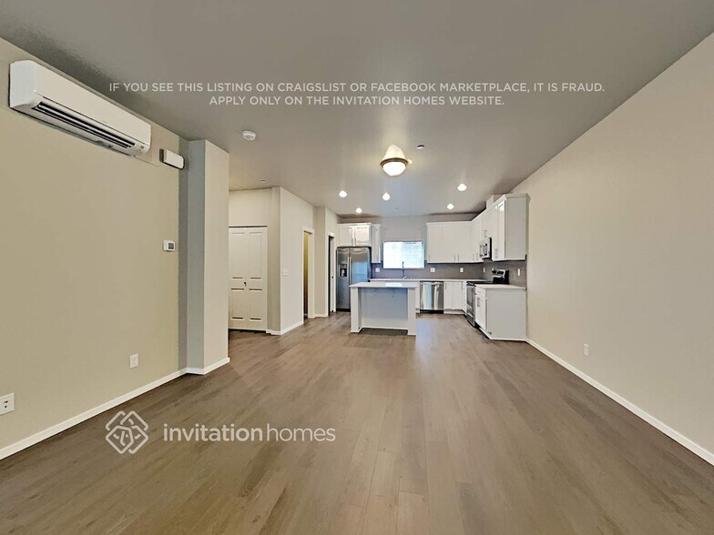 Building Photo - 6505 47th Ave NE