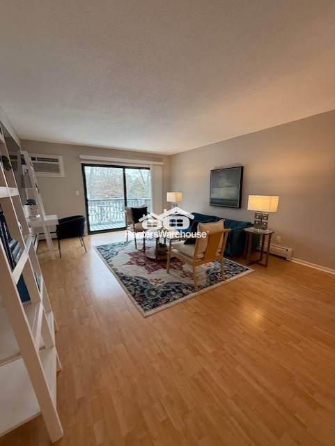 Building Photo - Available Now: Beautiful Fully Furnished 2...