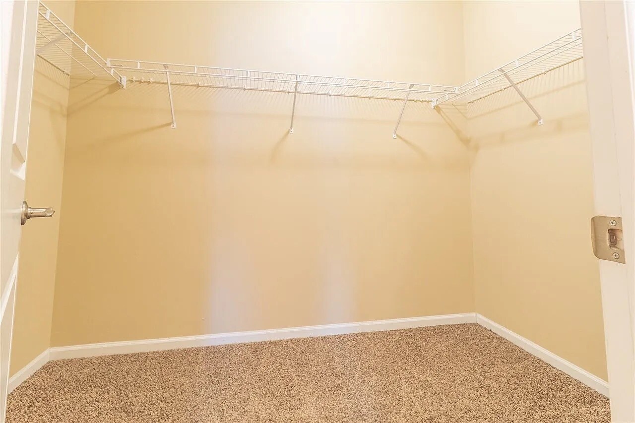 Building Photo - 5503 Sandhutton Ct