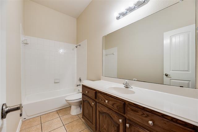 Building Photo - 12811 Greenhaven Dr