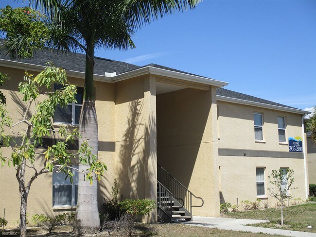 Building Photo - 10500 Clear Lake Loop
