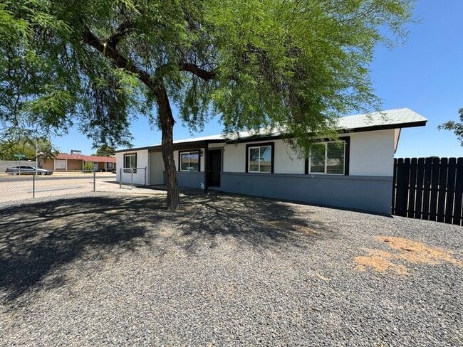 Building Photo - Apply Here: https://realty480pm.appfolio.c...