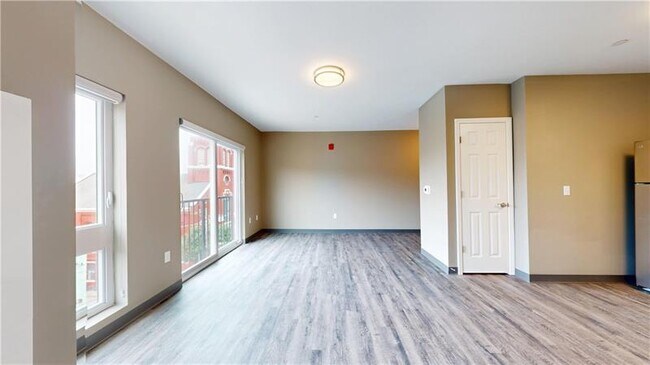 Building Photo - 1450 Fifth Ave