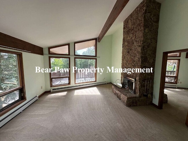 Building Photo - Lovely Home in Soda Creek!!
