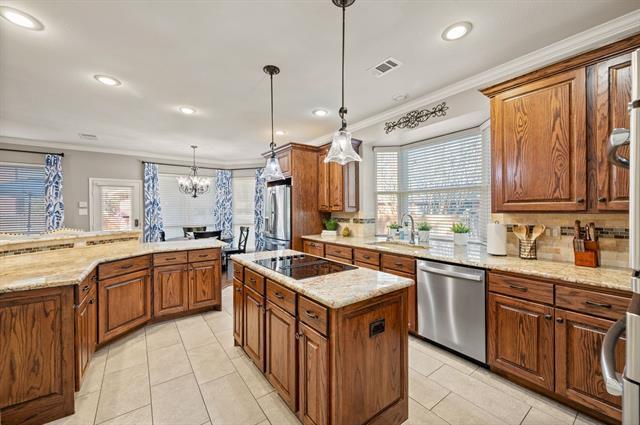 Building Photo - 1093 Woodbriar Dr