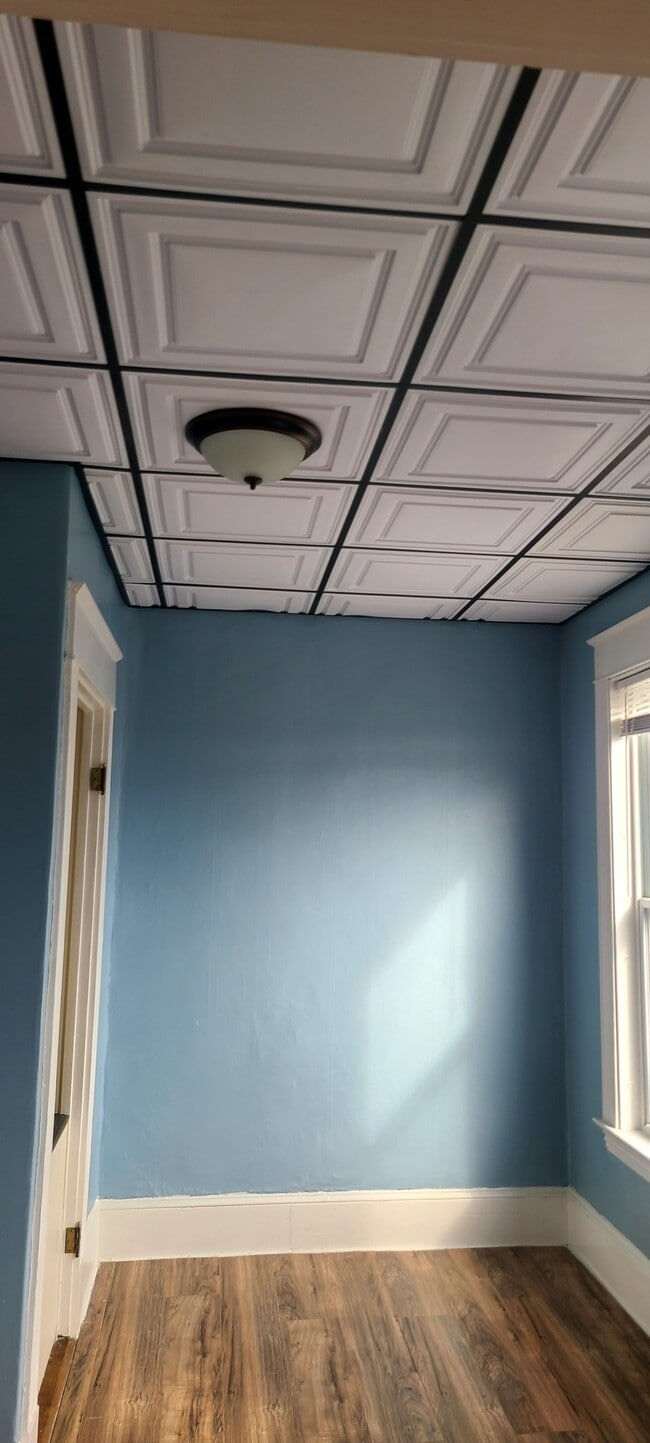 Building Photo - 33 Howard St