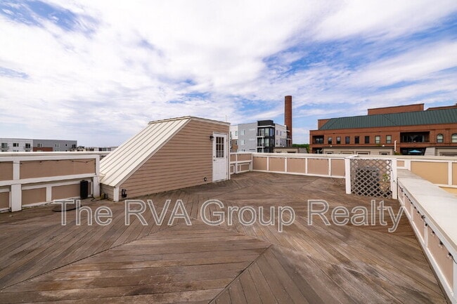 Building Photo - 114 Cedar Works Row