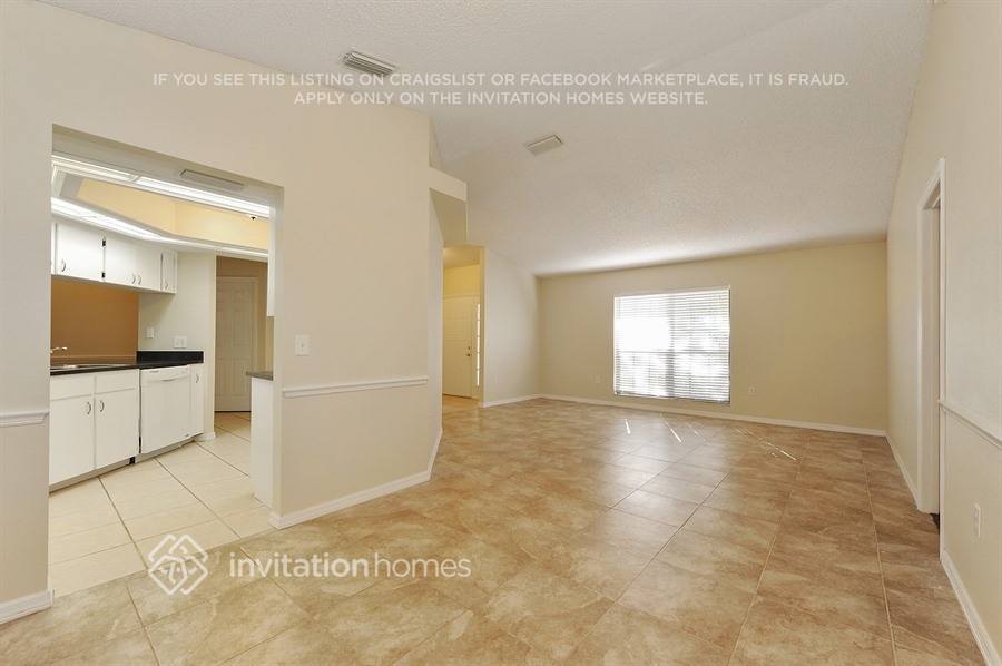 Building Photo - 1806 Suzanne Ln