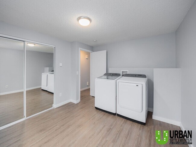 Building Photo - Modern North Spokane Condo with Beautiful ...