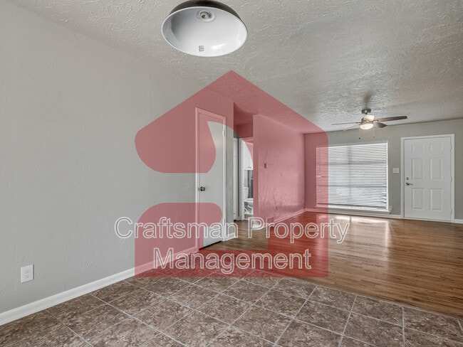 Building Photo - 10504 Ridgeview Dr