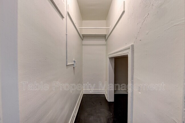 Building Photo - 3200 NW 16th St