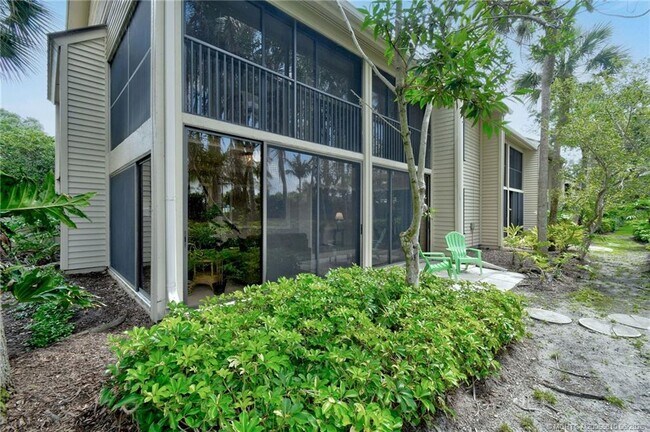 Building Photo - 5152 SE Club Way