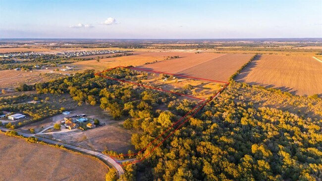 Building Photo - 645 Old Luling Rd