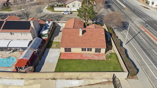 Building Photo - 44762 Shadowcrest Dr