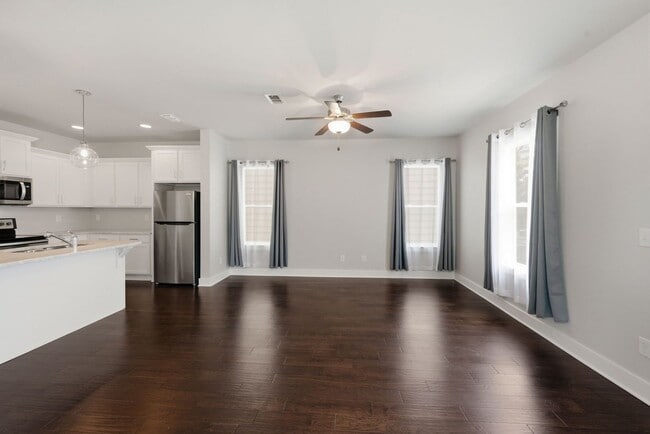 Building Photo - East Nashville Dream Rental