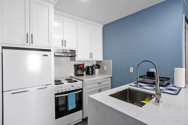 Building Photo - 2620 Arbor St