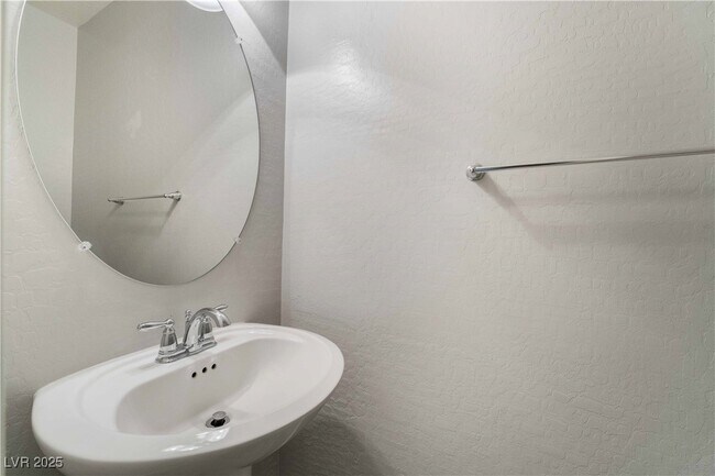 Building Photo - 8078 Encanterra Rd