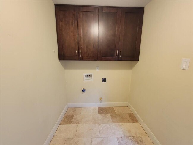Building Photo - 1007 Blue Willow Dr