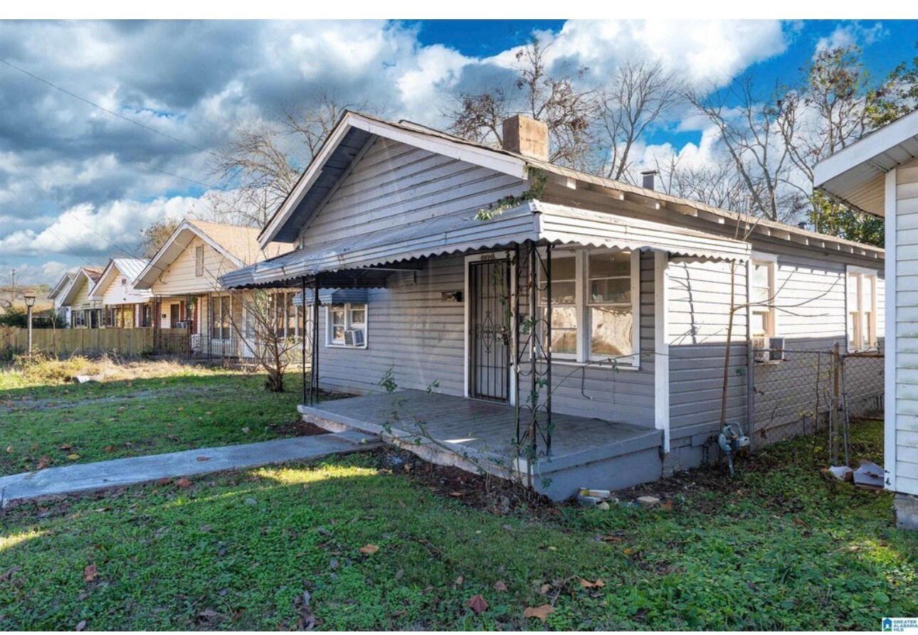 Building Photo - 1825 18th St Ensley