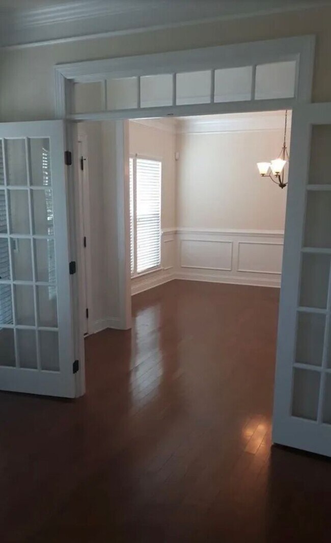 Building Photo - Discover this spacious 5-bedroom, 3.5-bath home in Elgin, SC ~ Available July 2026!