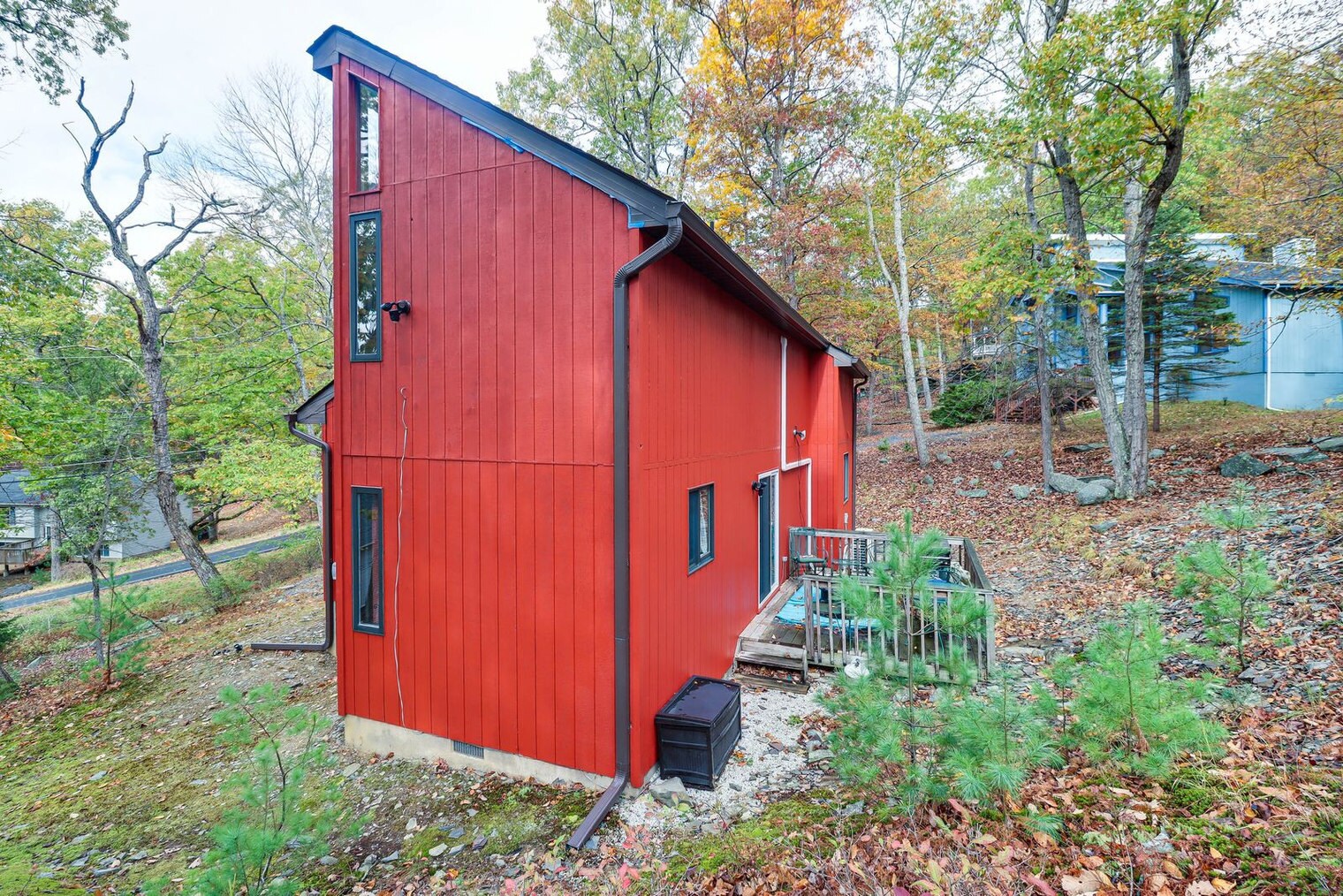 Building Photo - 5317 Woodbridge Dr E