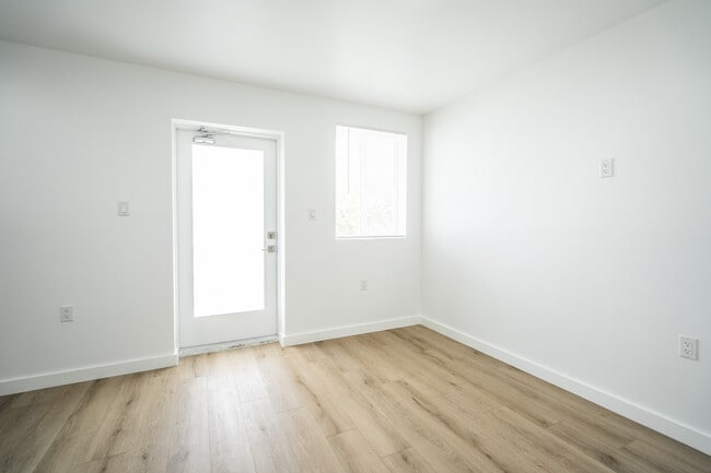 Building Photo - 1955 NW 2nd Ct