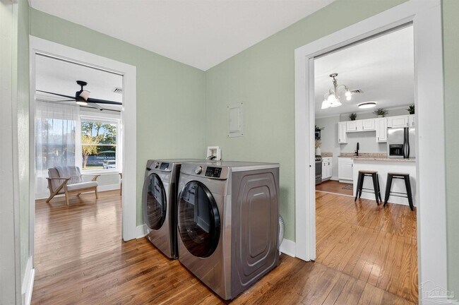 Building Photo - 1410 W Gregory St