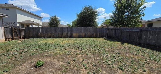 Building Photo - 911 Remington Dr