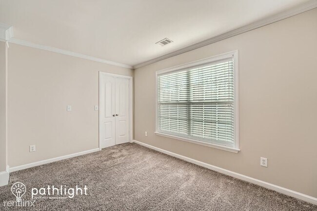 Building Photo - 4 br, 2.5 bath House - 188 Longwood Crossi...