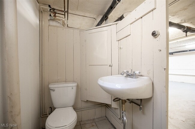 Building Photo - 4082 W 204th St