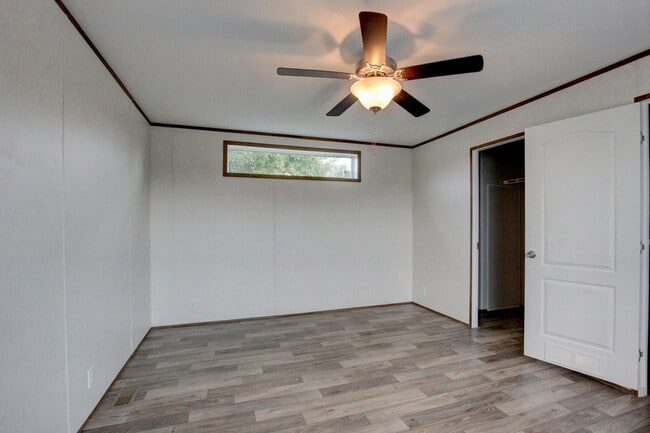 Building Photo - 295 Seays Rd