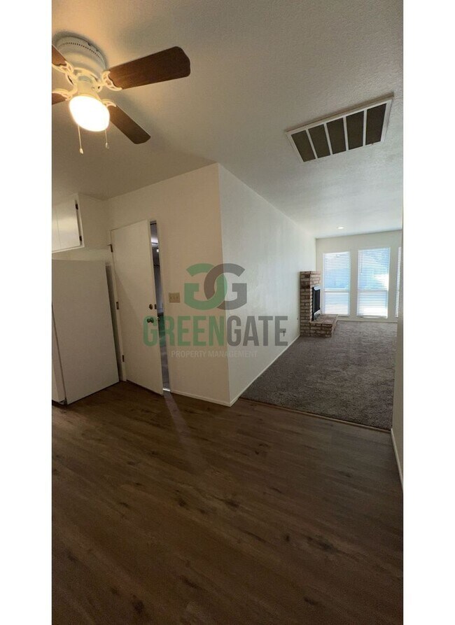 Building Photo - 3401 Winchester Ct