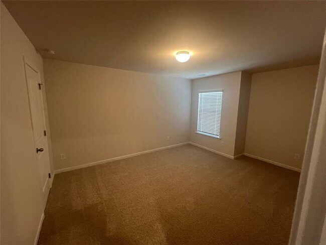 Building Photo - 127 Berry Dr