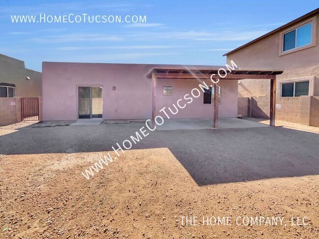 Building Photo - 7041 S Avenida Del Recuerdo
