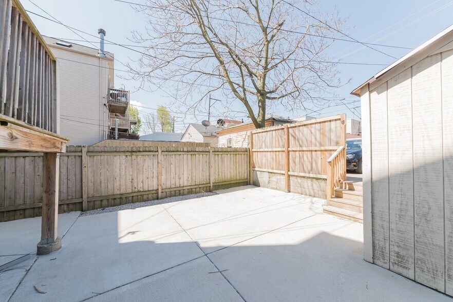 Building Photo - 1634 N Campbell Ave